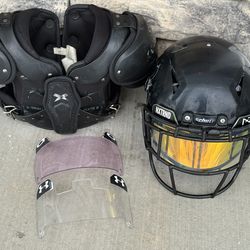 Schutt youth vengeance Helmet size small  Zenith shoulder pads size xs $250/best offer
