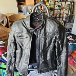 ZAURAX LEATHER JACKET

