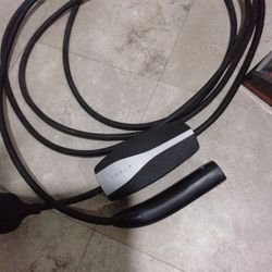 Tesla Universal Mobile Connector