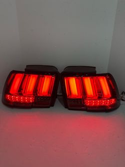 Ford mustang 99-2004 tail lights