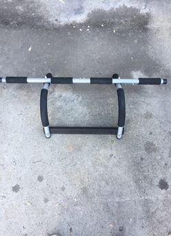 Pull up bar