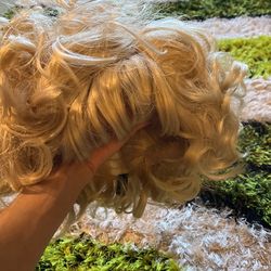 Fabulous Blonde Curly Retro Wig