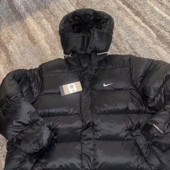Nike Men's Life Therma-FIT Puffer Jacket  Black  Size 2XL DQ4920-010 cost $350