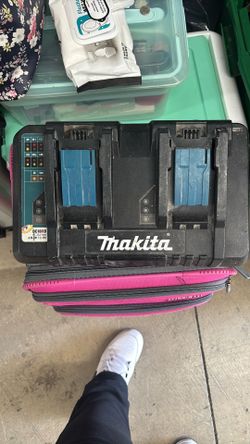 Makita dual battery charger