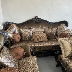 Royal Living Room Set 