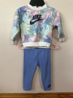 Nike Fleece Sweatshirt and Leggings Set