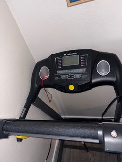 Max Kare Treadmill