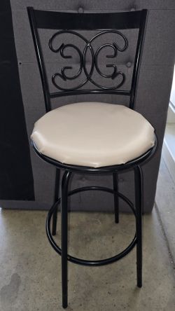 Bar Stools (4)