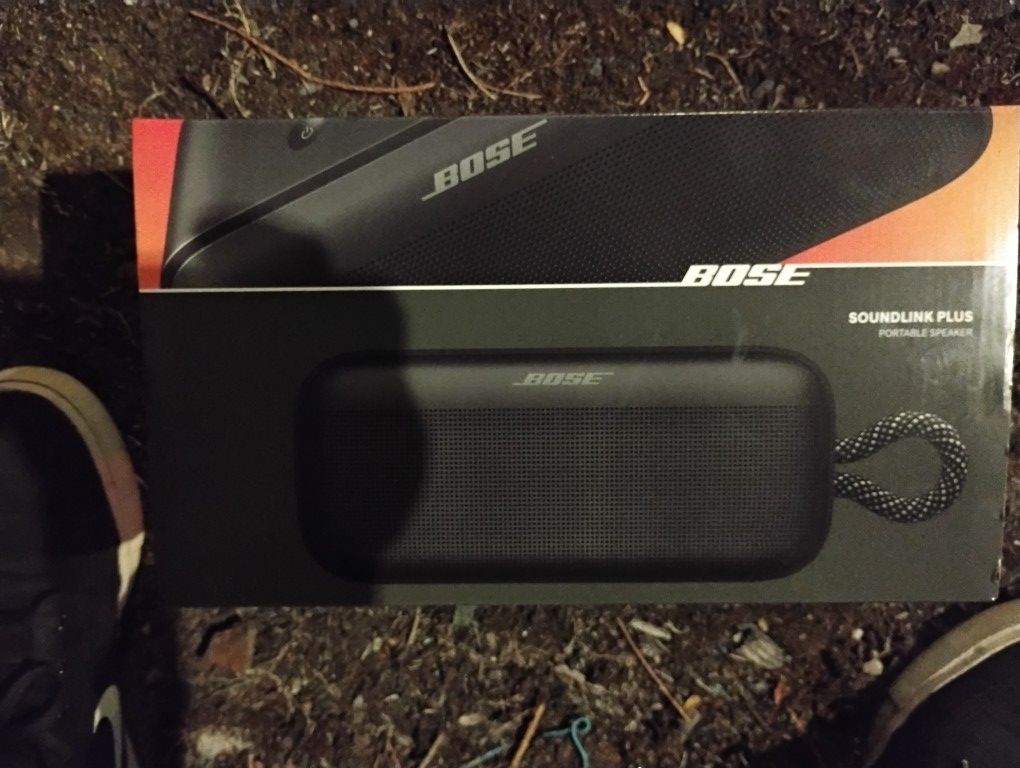 BOSE SOUNDLINK PLUS BLUETOOTH SPEAKER