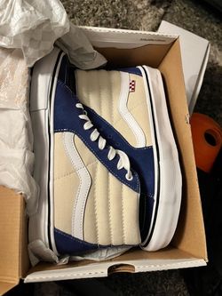 Vans - Size 9
