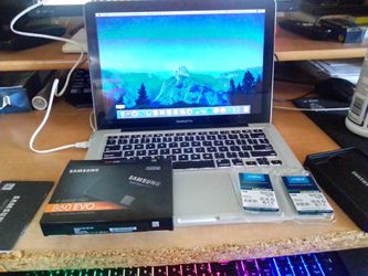 MacBook pro 13 2011