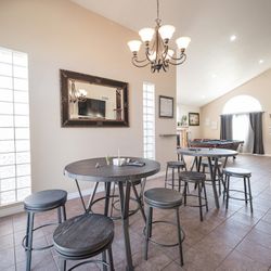 Estate Sale - Round Table And Stools