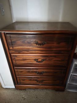 Dresser