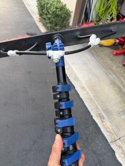 30ft carbon fiber water fed pole + 18” brush