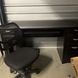 Computer Desk And Chair 