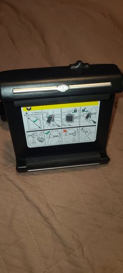 Toyota Universal Tablet Holder