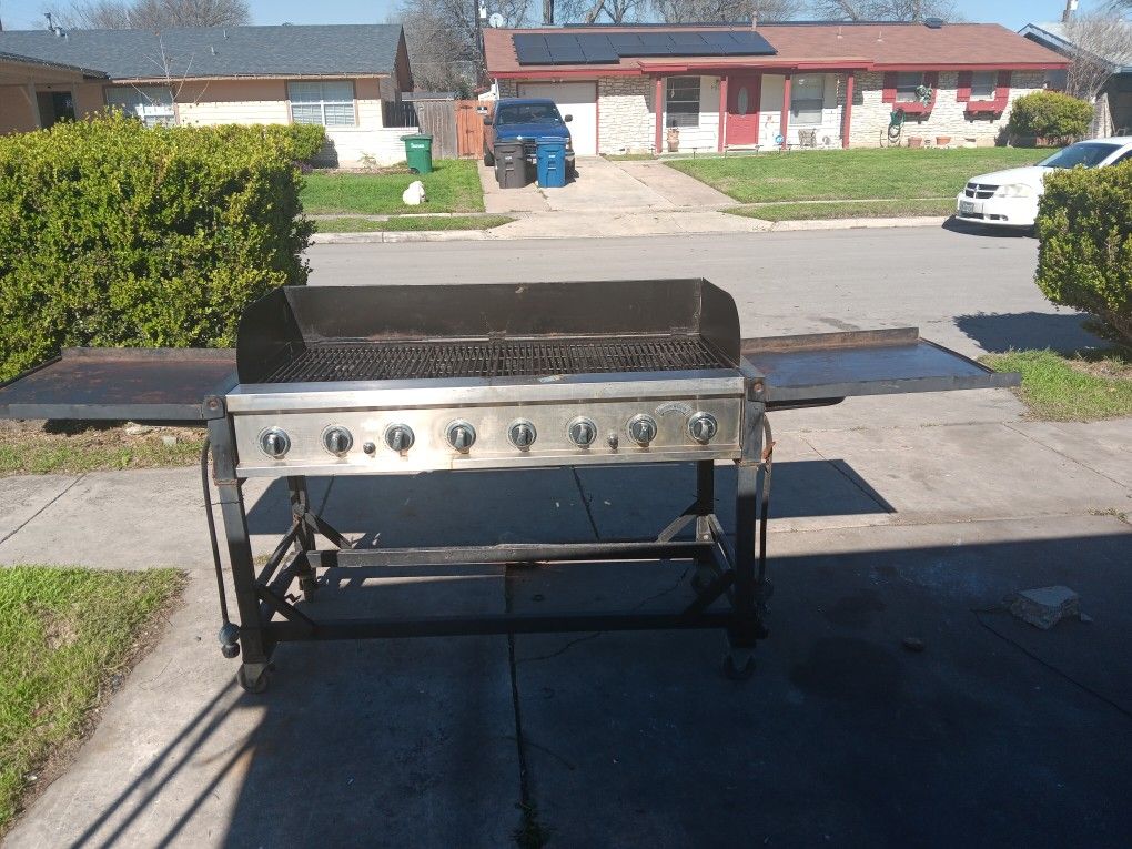 Baker and Chef Event Grill for Sale in San Antonio, TX OfferUp