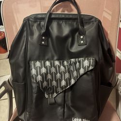 black backpack 