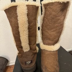 Women’s UGGS Boots 