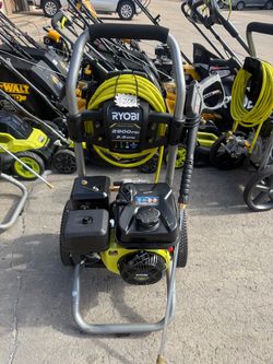 RYOBI 2900 PSI 2.5 GPM Cold Water Gas Pressure Washer with 212cc Engine