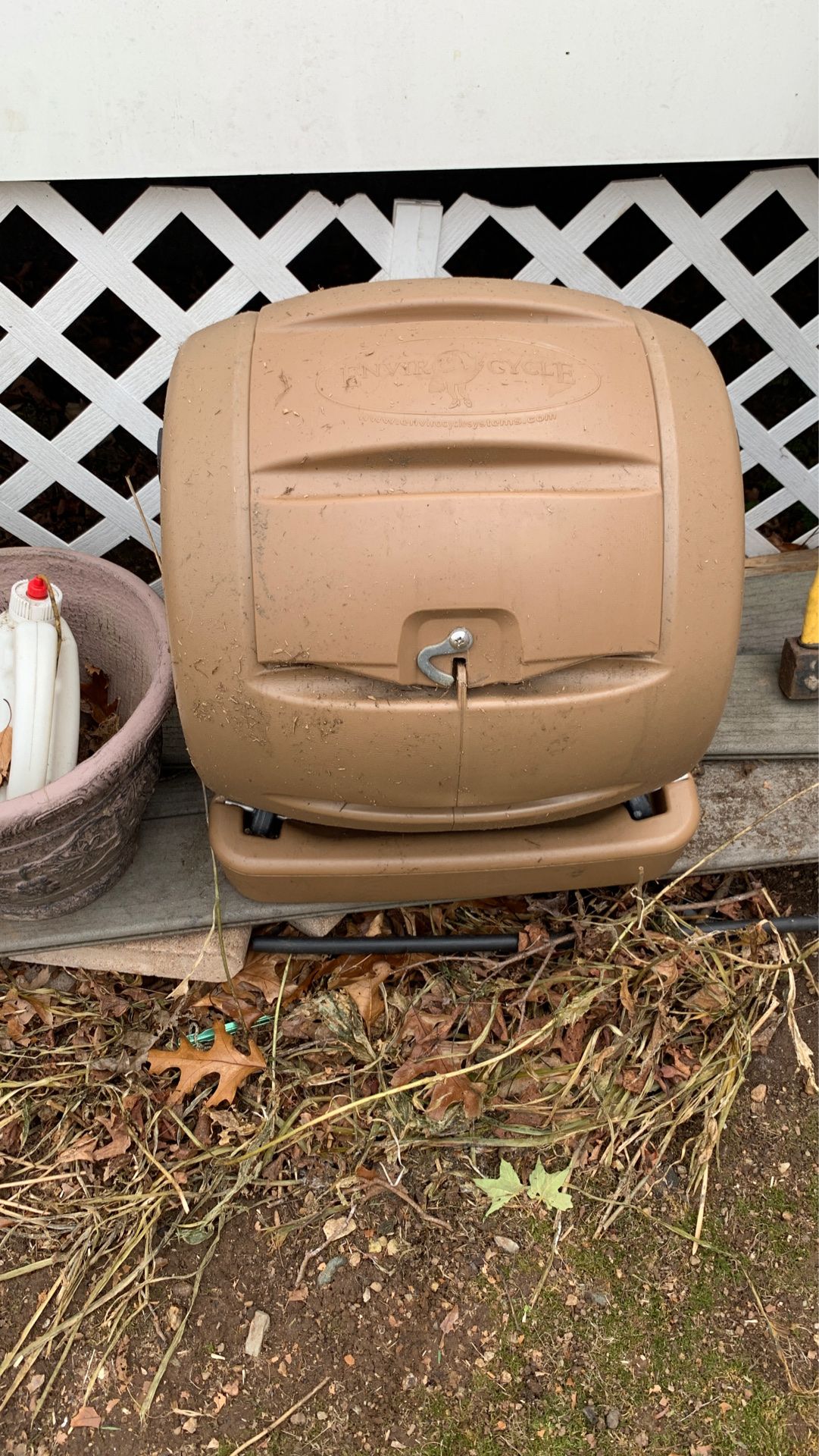 Small composter