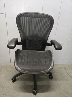 Herman Miller Aeron Size C Fully Ergonomic Task Chair