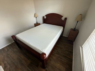 Bed - Queen