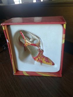 Beautiful Collectors Slipper