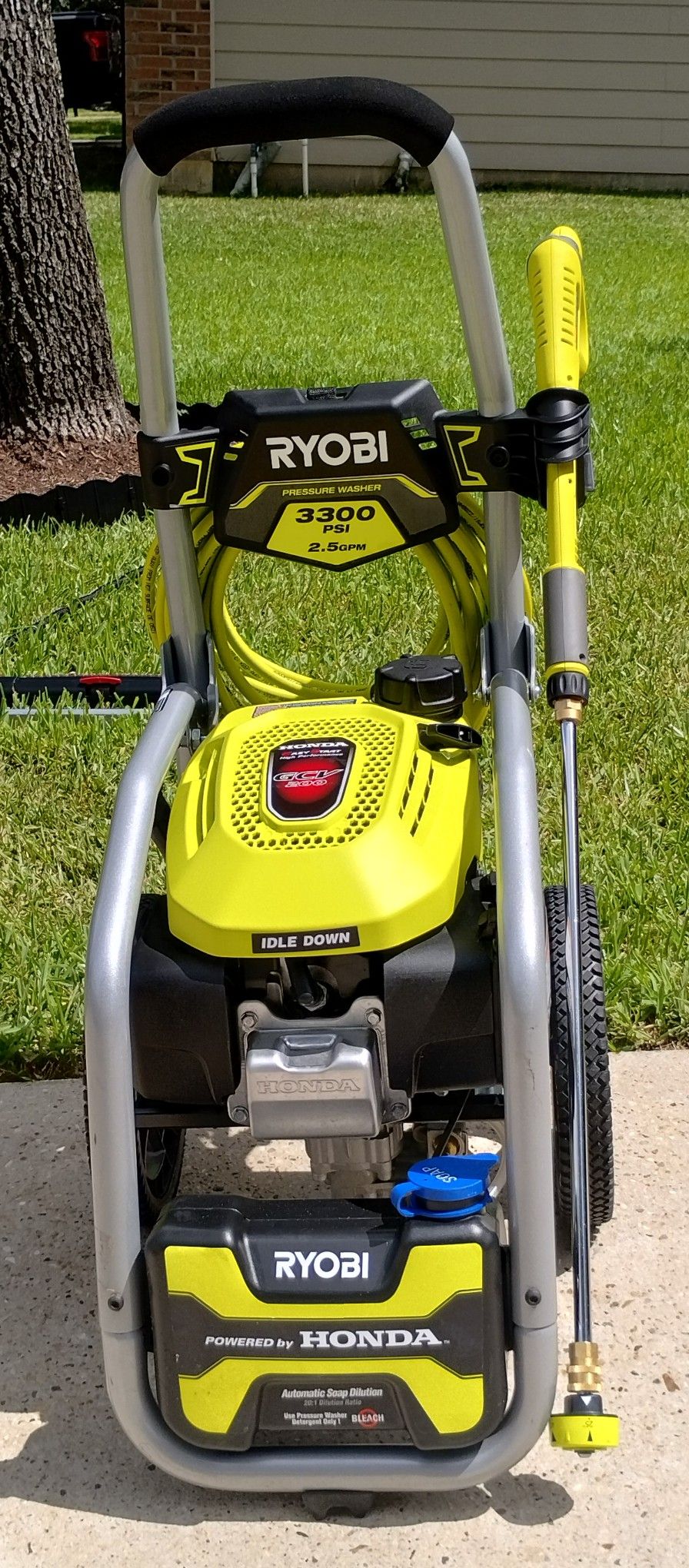 RYOBI 3300 PSI 2.5 GPM Cold Water Gas Pressure Washer with Honda GCV200 Engine