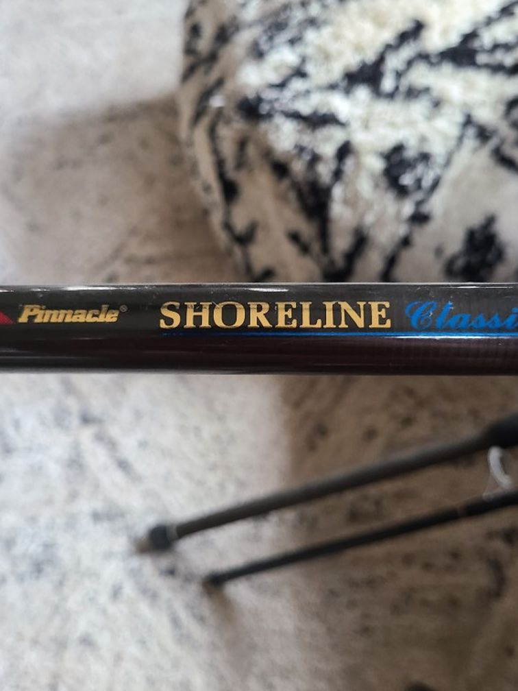 Pinnacle Shoreline Classic Fishing Rod
