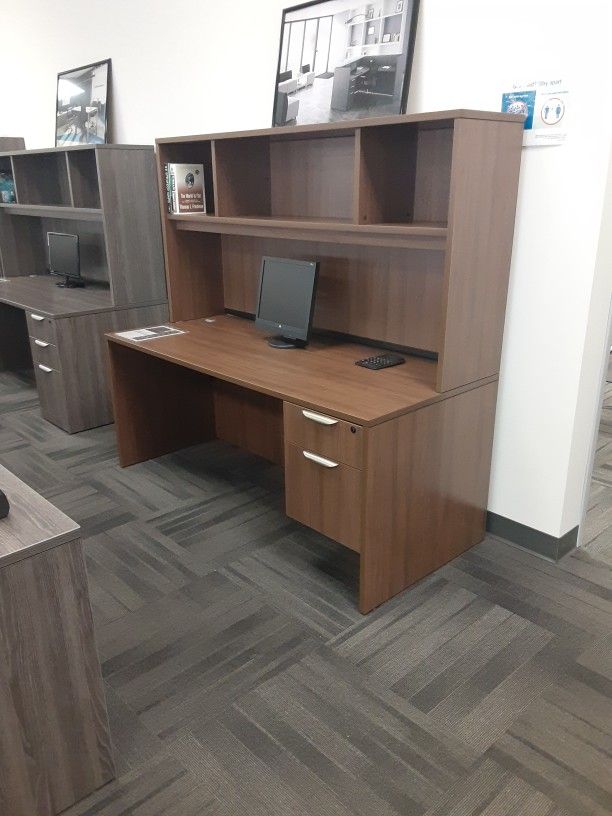 Modern Walnut Straight Desk With Hutch 71" × 30"