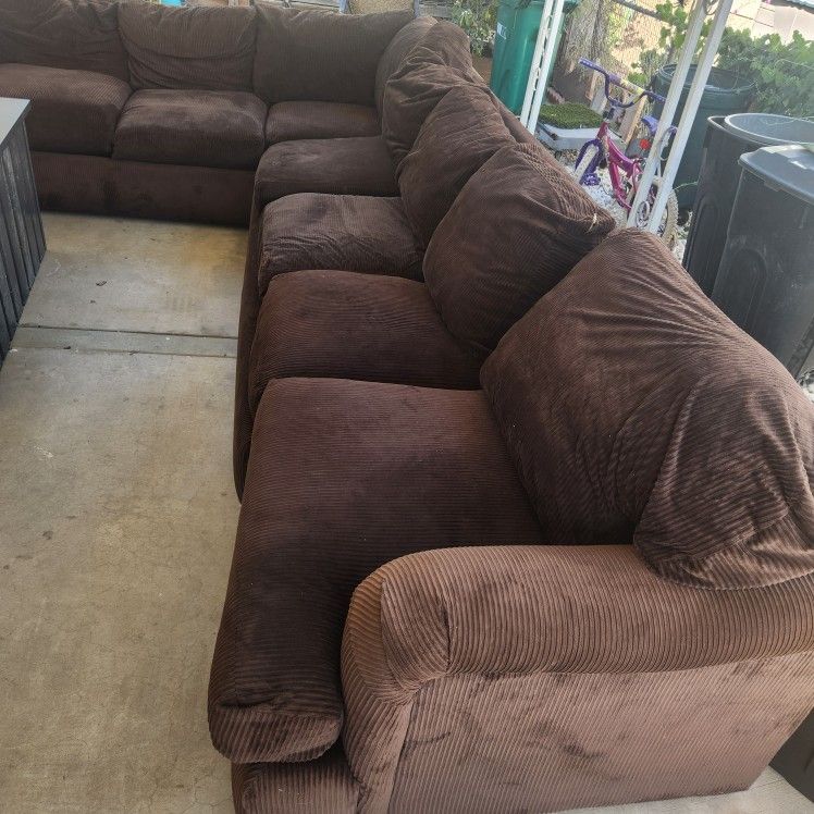 2 Living Room Couches
