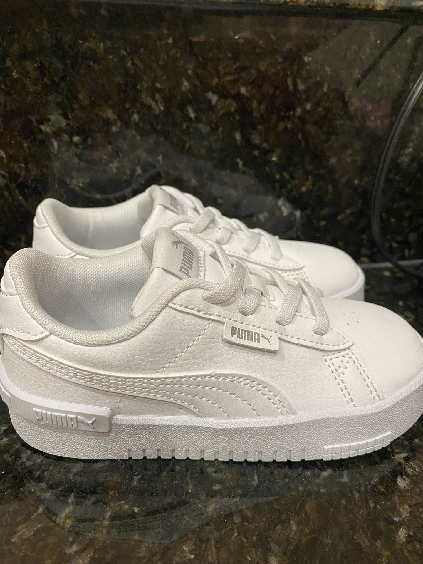 Puma Toddler Sneakers Shoes Size 9 White/White
