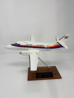Atlantic Models United Express BAe Jetstream 31 J-31 Airplane Display Model