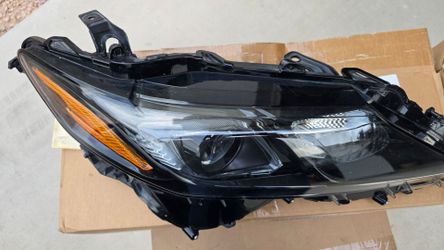 2023 toyota camry headlight