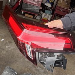 2020 Cadillac Right Taillight