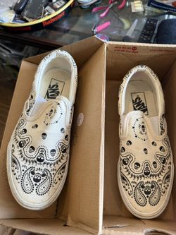Women’s Vans Size 6 1/2