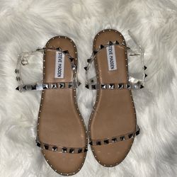 SeveMadden Sandals