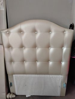 Twin size bedroom set