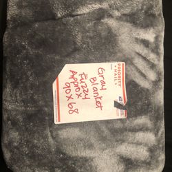 Gray Fuzzy Blanket 90x68 (like A Full Size)