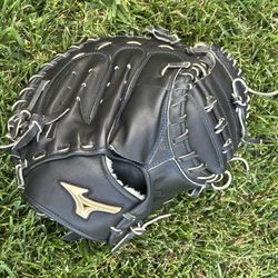 Mizuno Global Elite Youth Catchers Glove - Sakebi