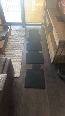 BMW 740i Floor Mats