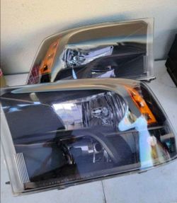 09-18 RAM HEADLIGHTS Luces Faros Micas Calaveras Focos
