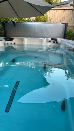 Swimming pool spa Jacuzzy