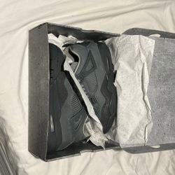 Jordan 4 se wet cement size 9 men 