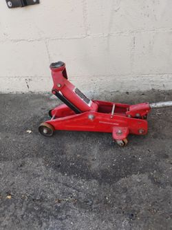 Pittsburgh 2 ton floor Jack