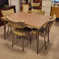 1950's Kitchen Table with 5 chairs & 2 Leaf Extenders - Mid Century Modern Dining Set by Virtue Brothers. of California $400.00