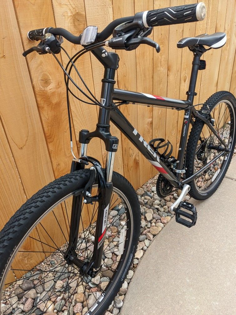 2014 on sale trek 820