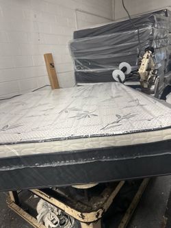 Twin mattress