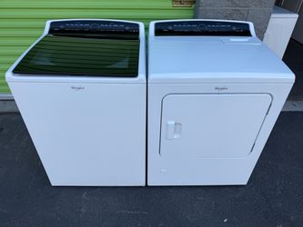 Whirlpool -🔥 Beautiful Cabrio Washer and Dryer Set Gas in Excellent conditions